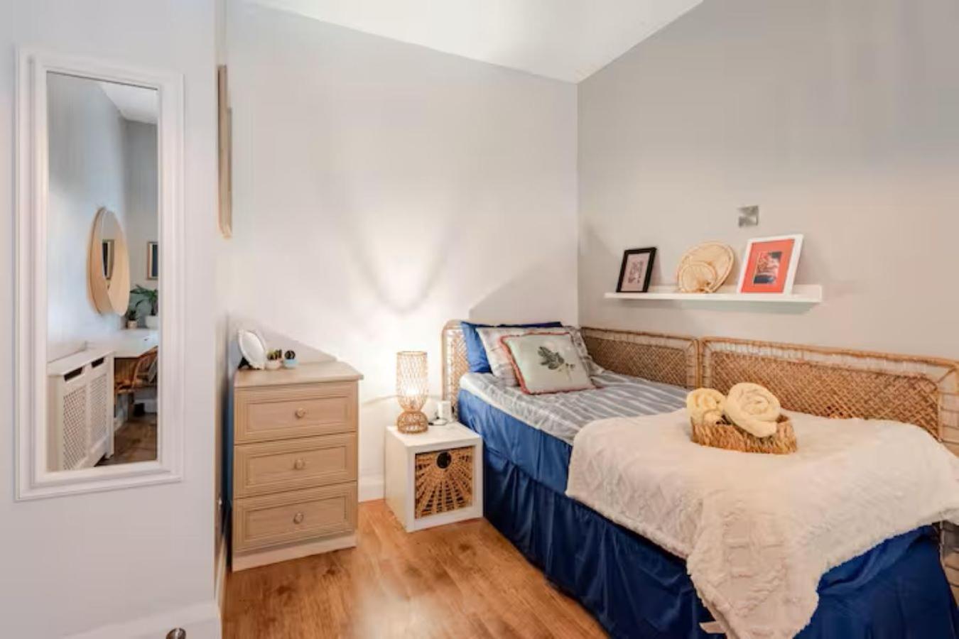 Harbour Sound Apartment, Ballycastle, Causeway Coast エクステリア 写真